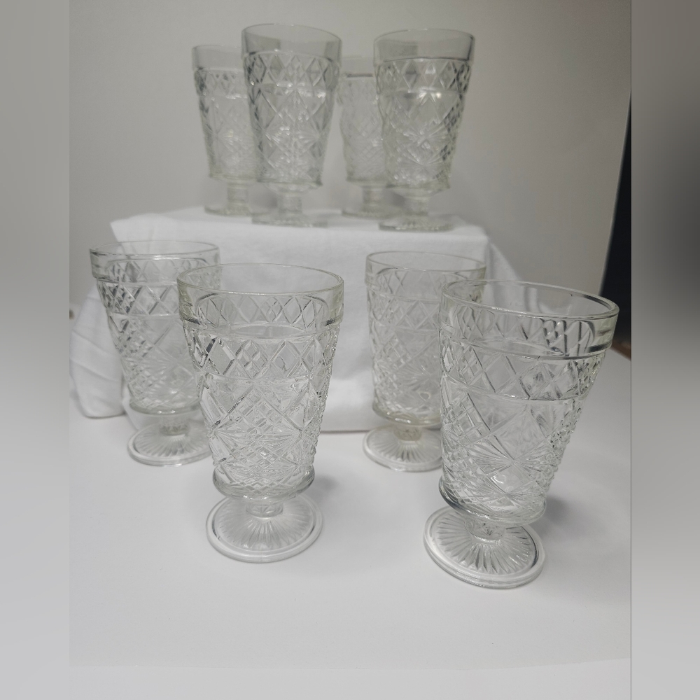 Set of 8 - Vintage Hazel Atlas Big Top "Peanut Butter" glasses
